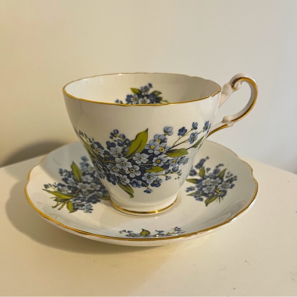 Regency Bone China Tea Cup & Saucer, Floral England - Picture 1 of 8